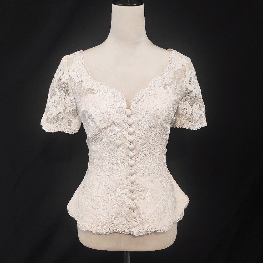 90s BELSOIE button front lace peplum top